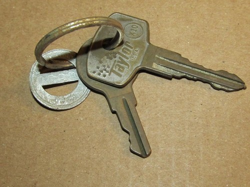Old keyring keys steel - keyring, &